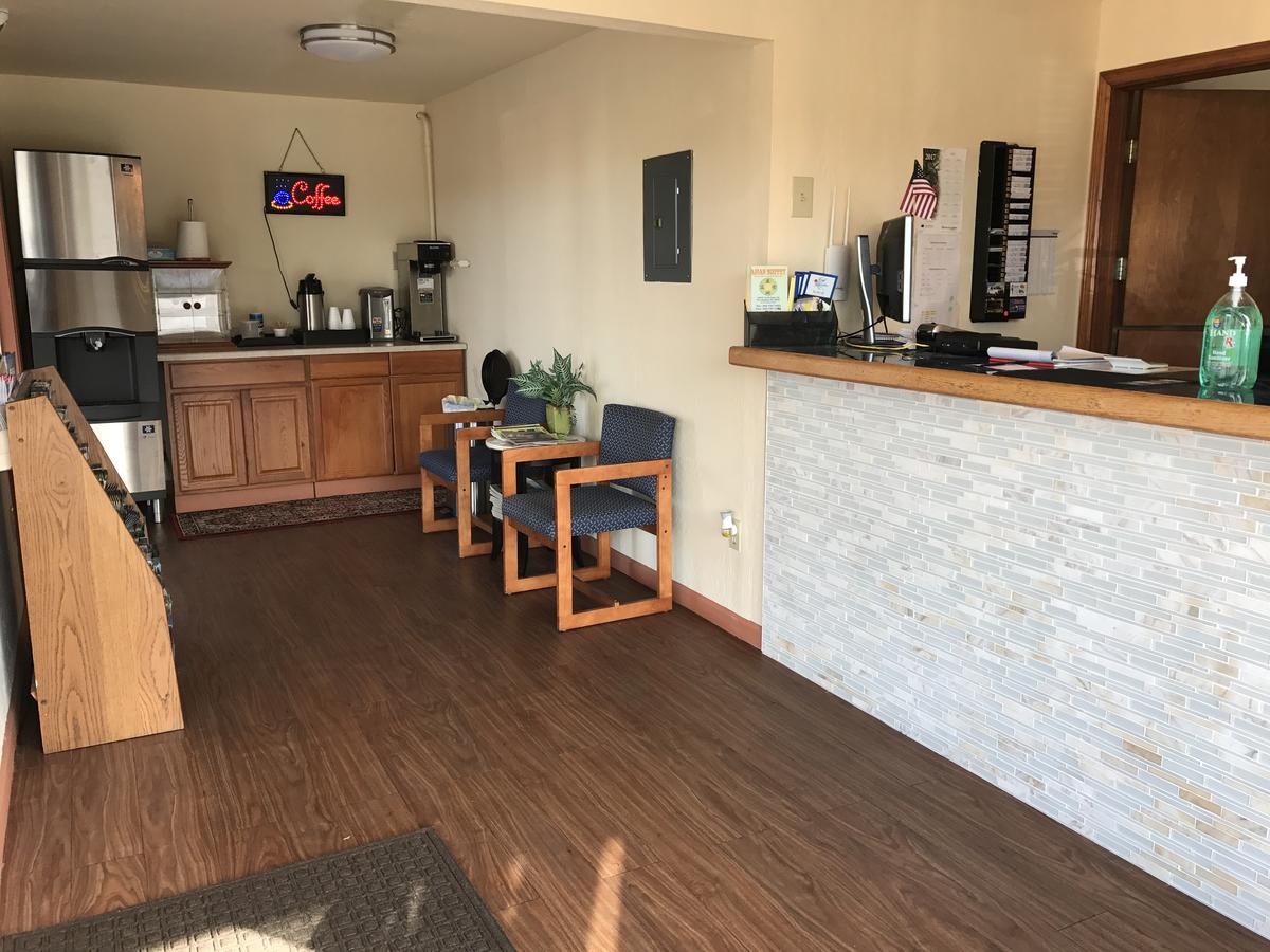 Aircrest Motel - thumb 43