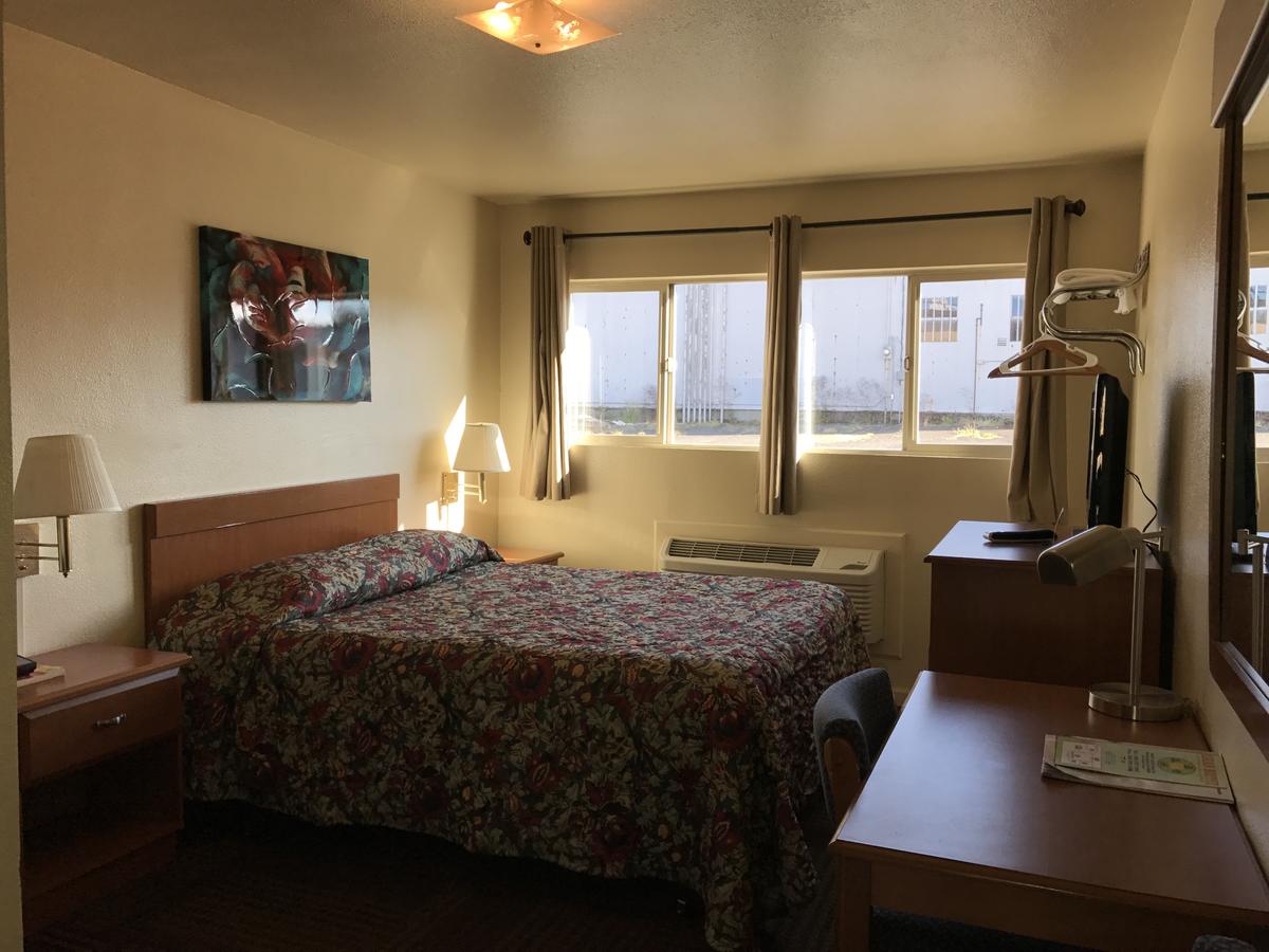 Aircrest Motel - thumb 25