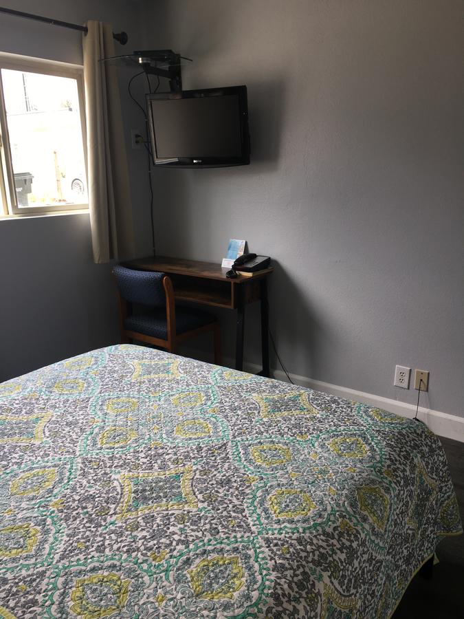 Aircrest Motel - thumb 8