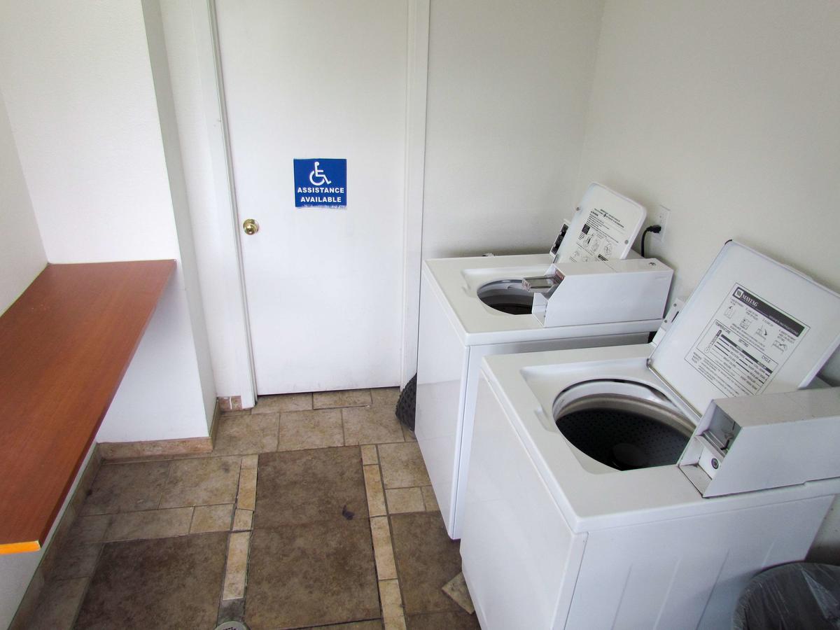 Motel 6 Vancouver - thumb 28