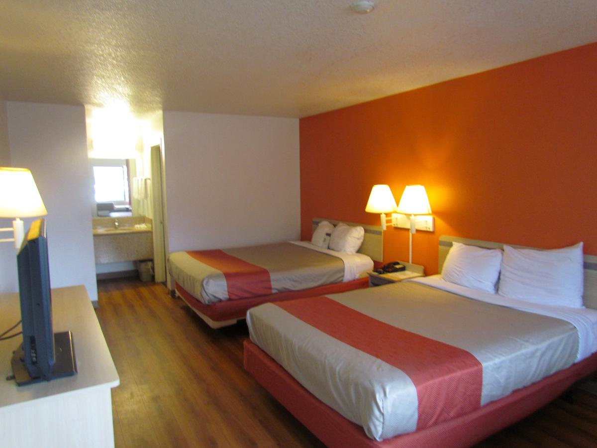 Motel 6 Vancouver - thumb 17