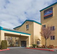 Howard Johnson by Wyndham Vancouver Hotel  Suites - Accommodation Seattle