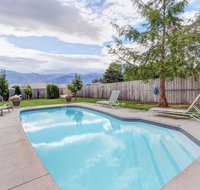 Sonny's Pool House - Accommodation Seattle