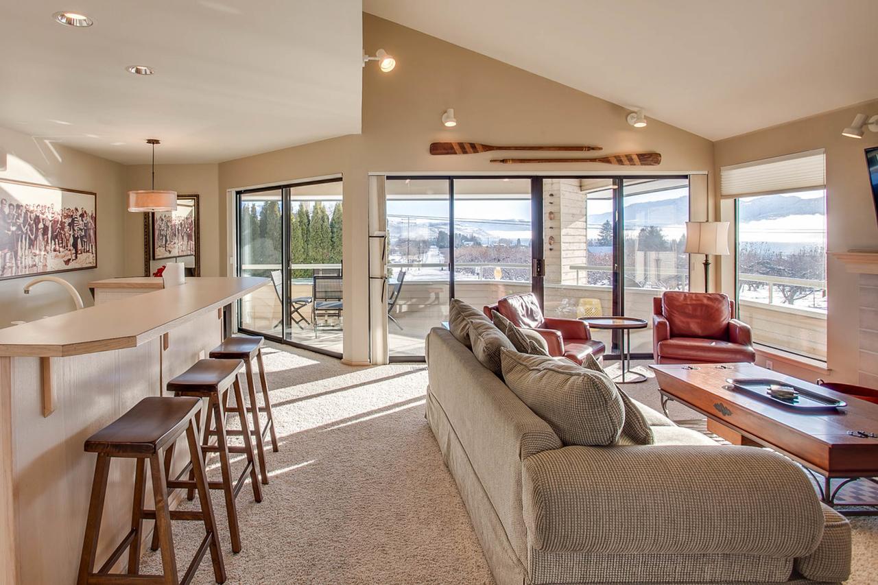 Wapato Point Halmalka Condo 508A - thumb 1