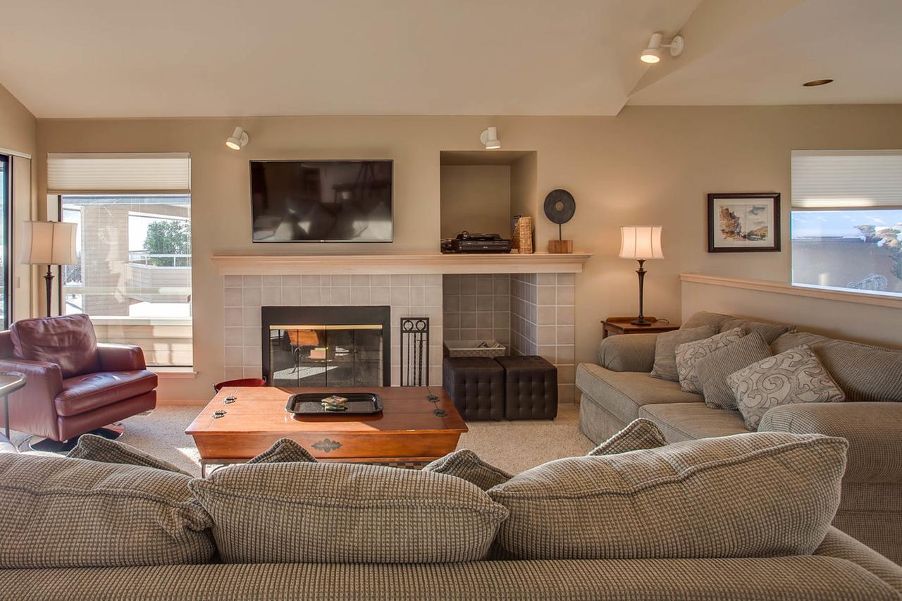 Wapato Point Halmalka Condo 508A - thumb 4