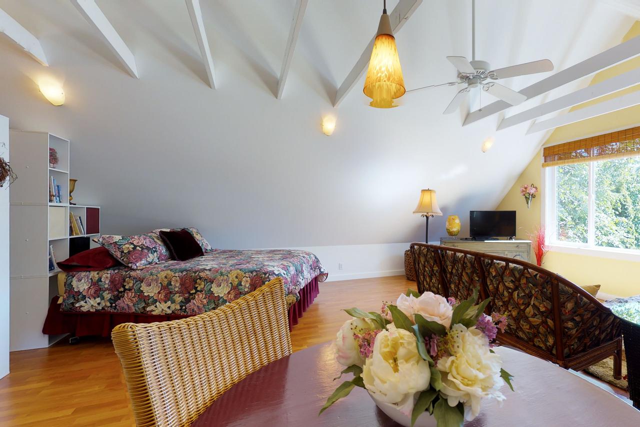 The Hideaway In Manson - thumb 25