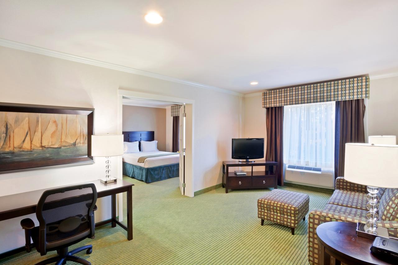 Holiday Inn Express Puyallup - thumb 17