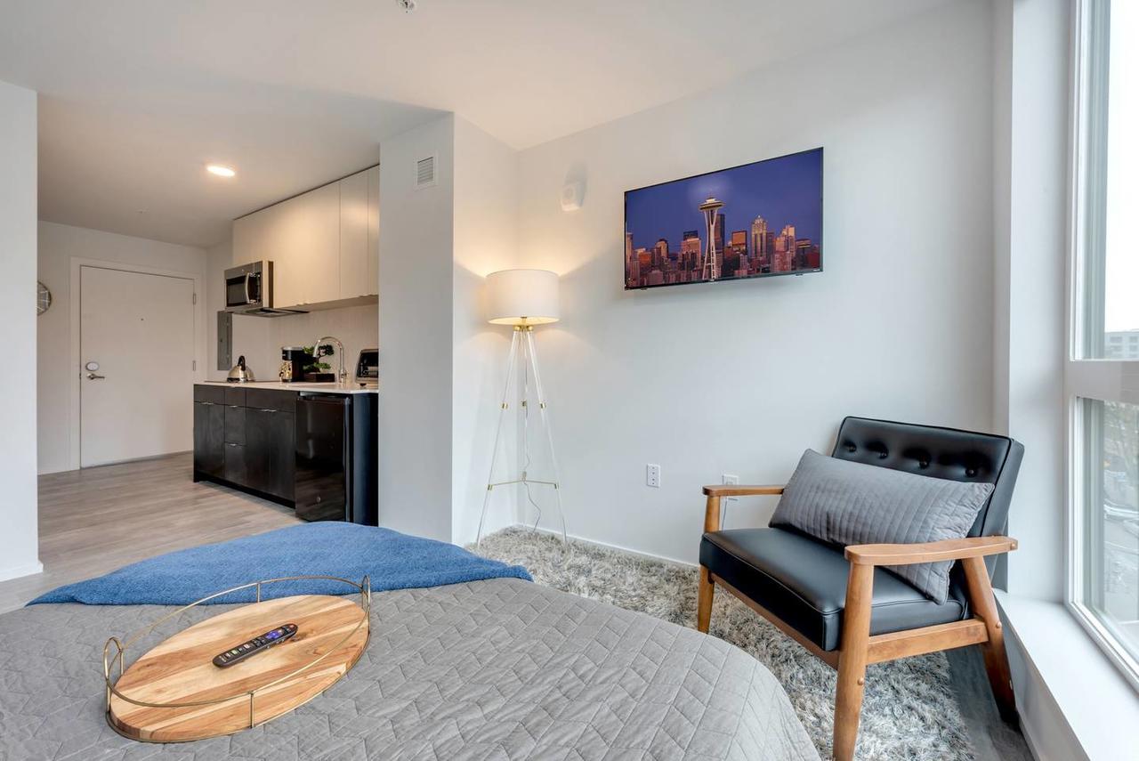 99 WLK Score, WLK To Convention Center Cozy Loft - thumb 3