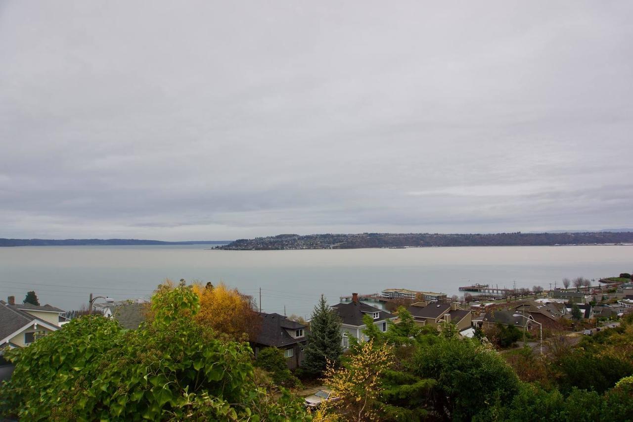 Modern Home With Amazing View In Old Town - thumb 3