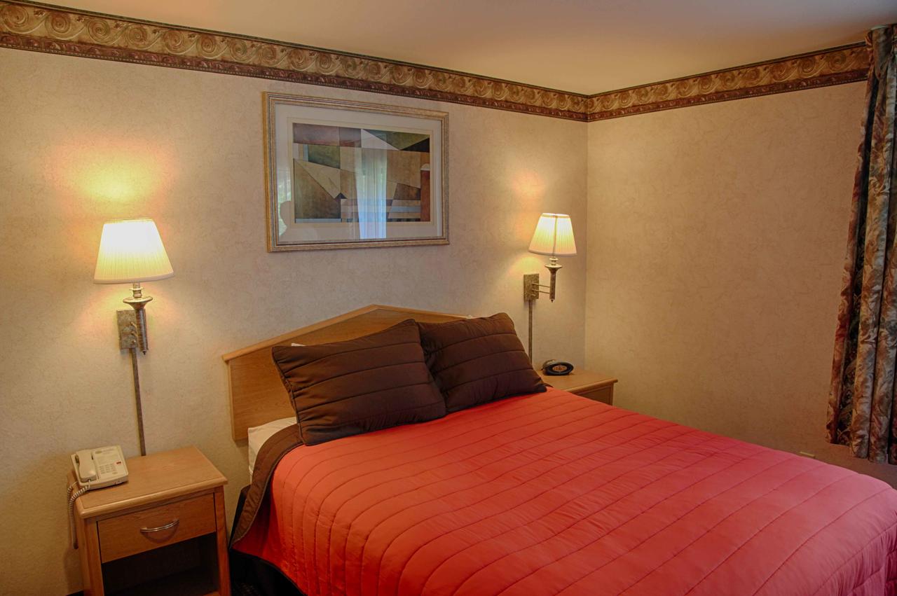 Friday Harbor Suites - thumb 0