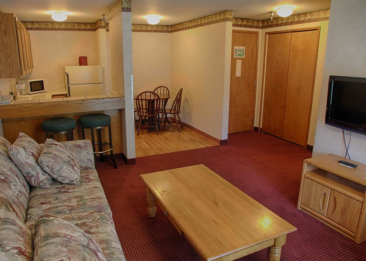 Friday Harbor Suites - thumb 3