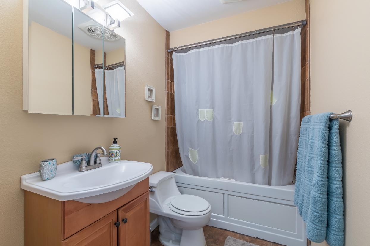 Juliet, 2 Bedroom, 1 Bathroom, Tacoma's Best Neighborhood - thumb 9