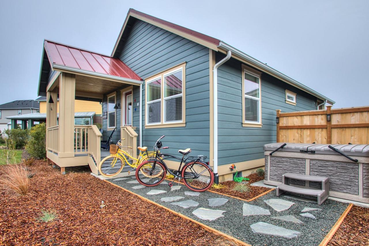 041 Sea Stars & Stripes - thumb 0