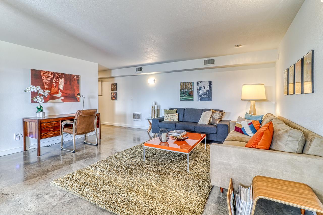 Modern Columbia River View Splendor - thumb 34