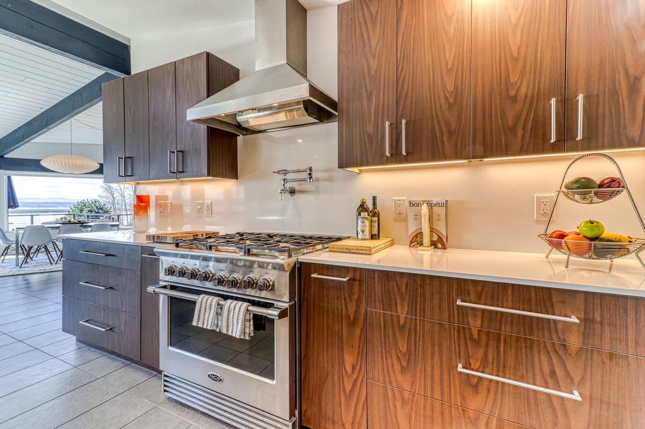 Modern Columbia River View Splendor - thumb 14