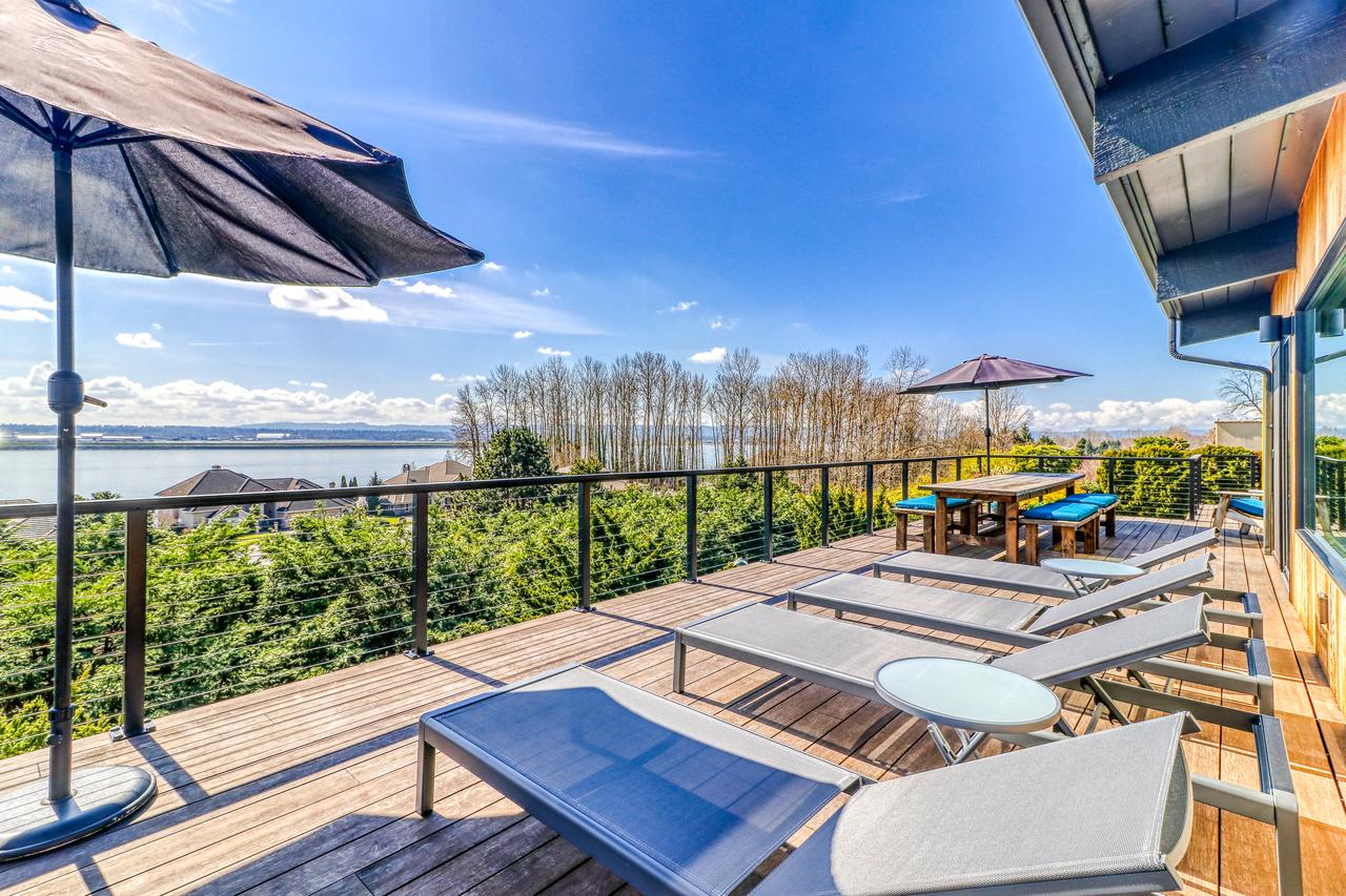 Modern Columbia River View Splendor - thumb 2