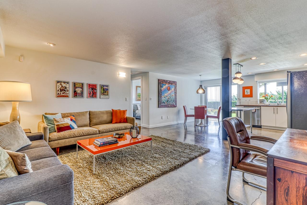 Modern Columbia River View Splendor - thumb 7