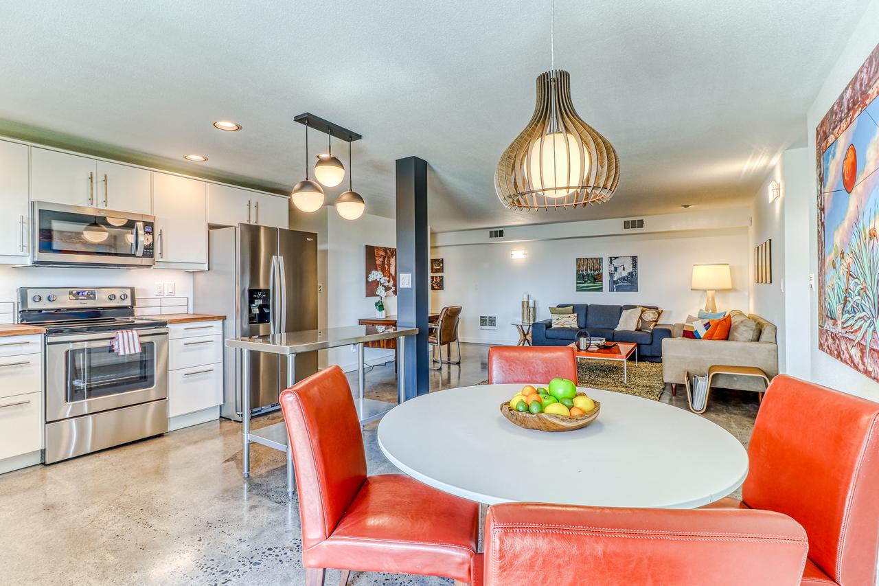 Modern Columbia River View Splendor - thumb 37