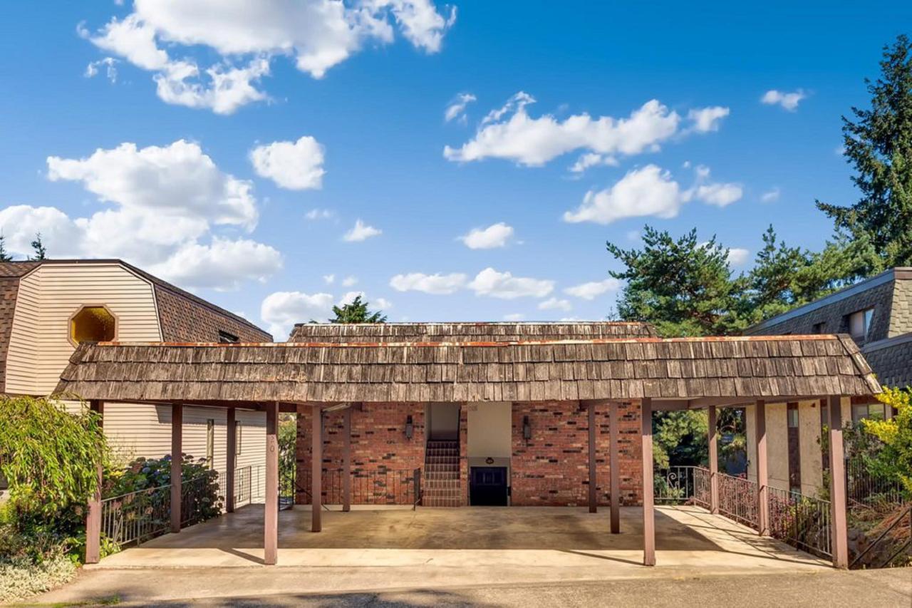 2 Br Modern Condo In Ravenna - thumb 16