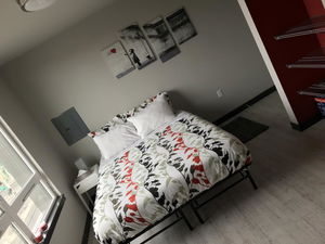 Mad Flats 403