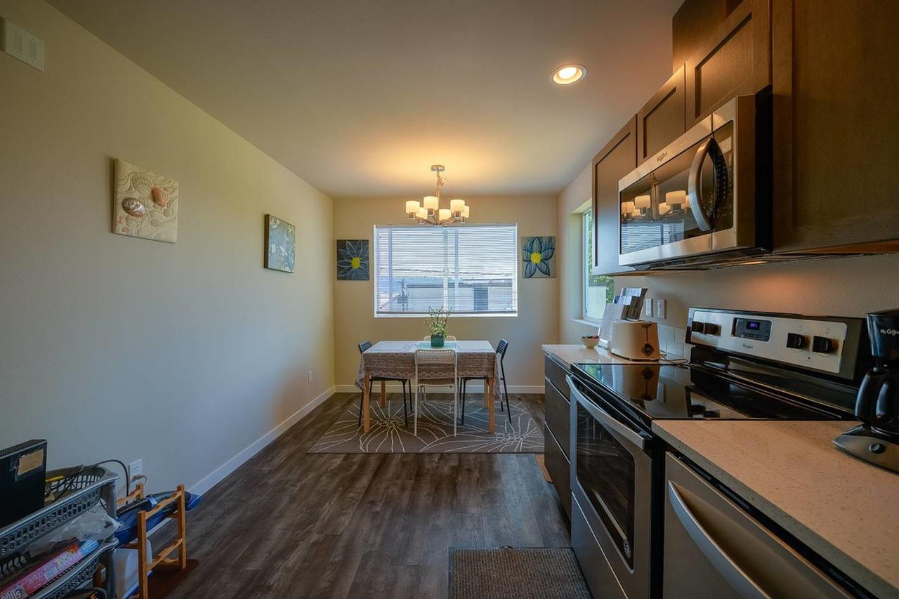 A-Seattle Urban Village- Lopez- Roof Top View Deck - thumb 5