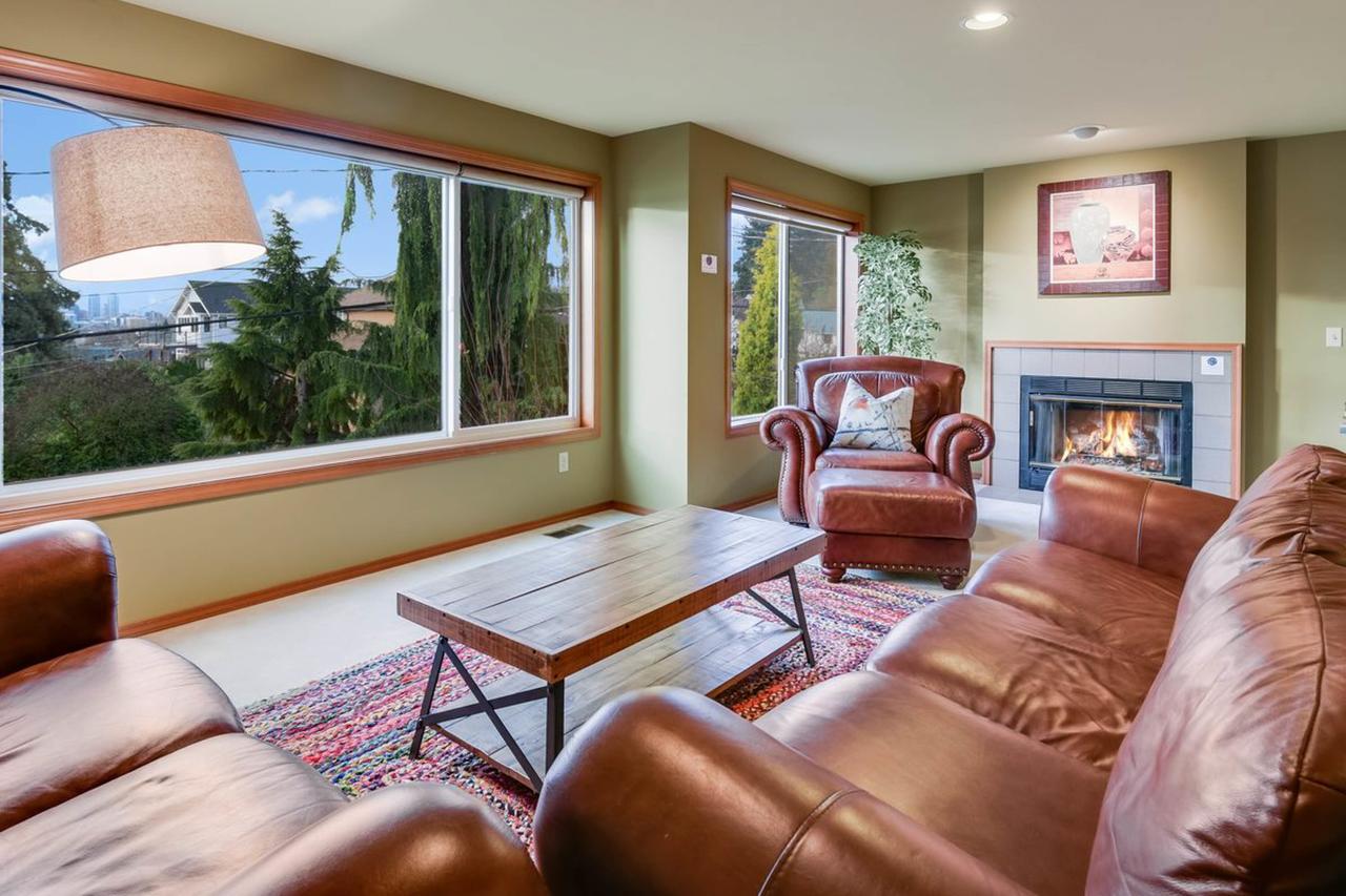 Wallingford Lake House - 4 Bed 3 Bath Vacation Home In Seattle - thumb 7