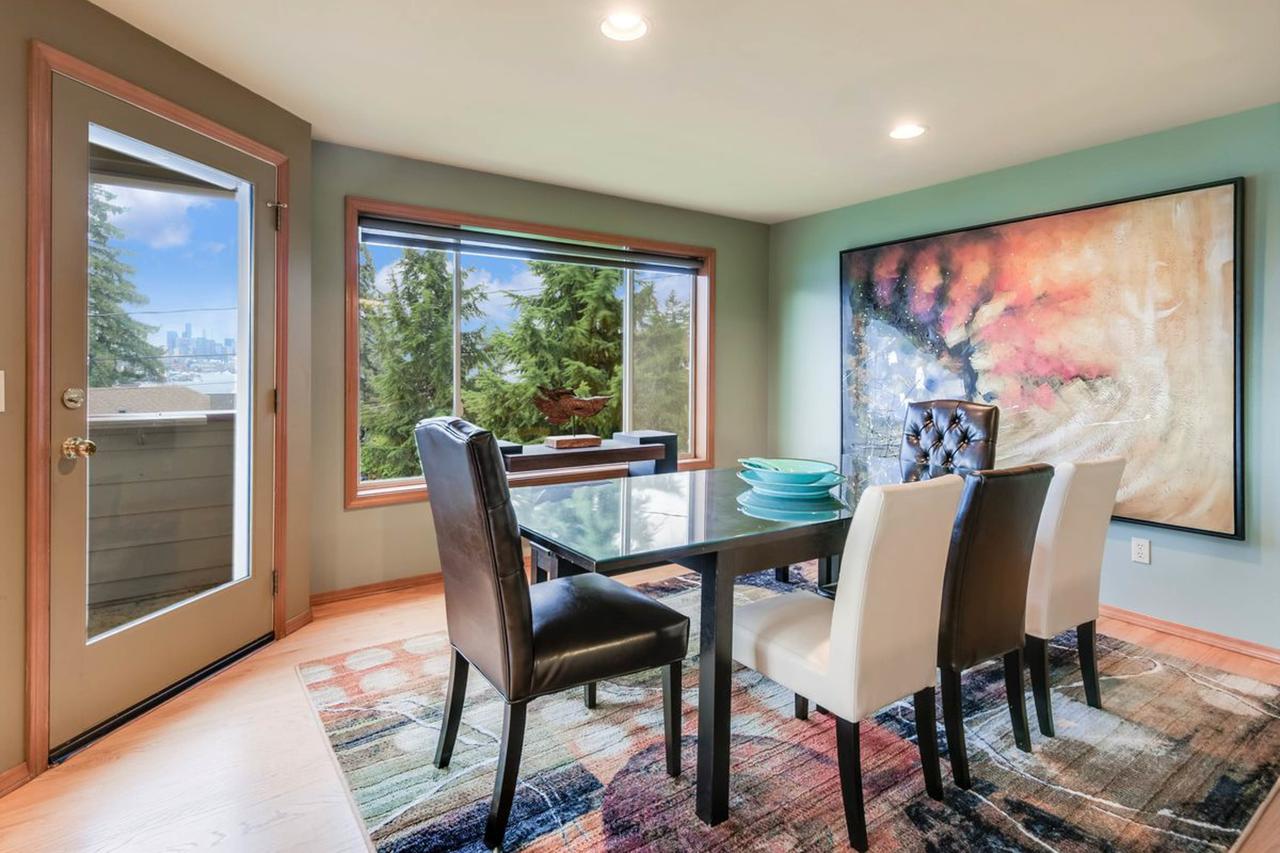 Wallingford Lake House - 4 Bed 3 Bath Vacation Home In Seattle - thumb 5