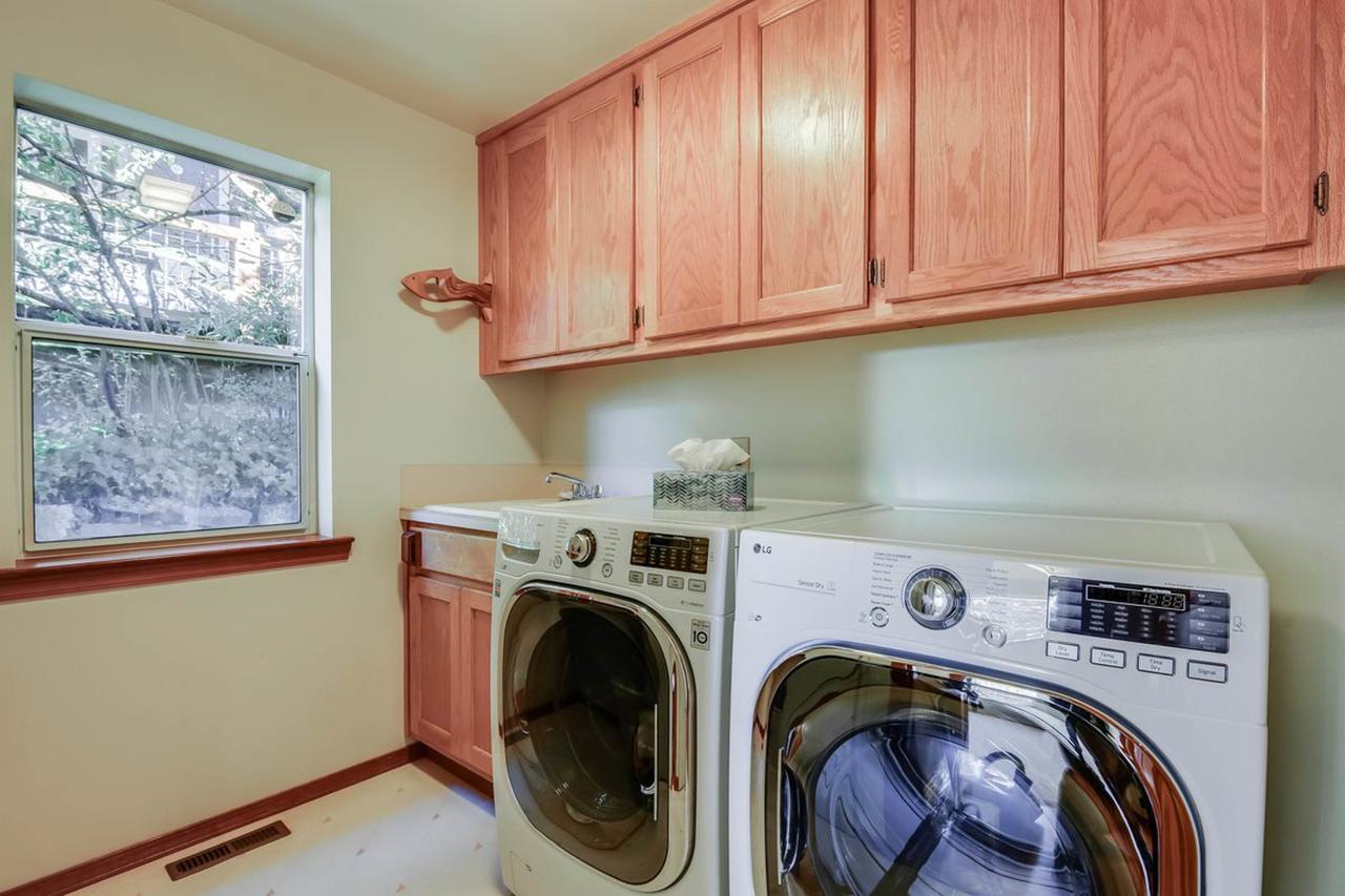 Wallingford Lake House - 4 Bed 3 Bath Vacation Home In Seattle - thumb 18