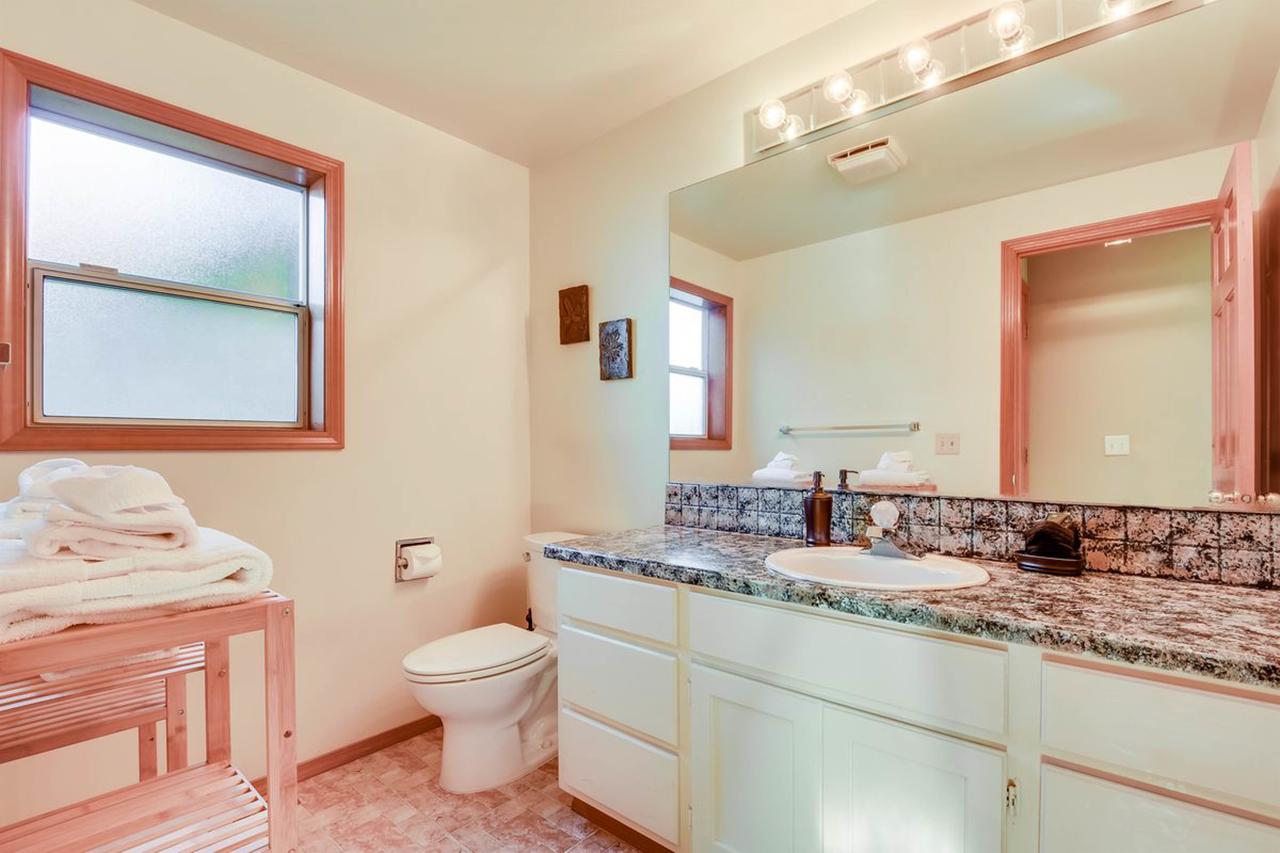 Wallingford Lake House - 4 Bed 3 Bath Vacation Home In Seattle - thumb 14