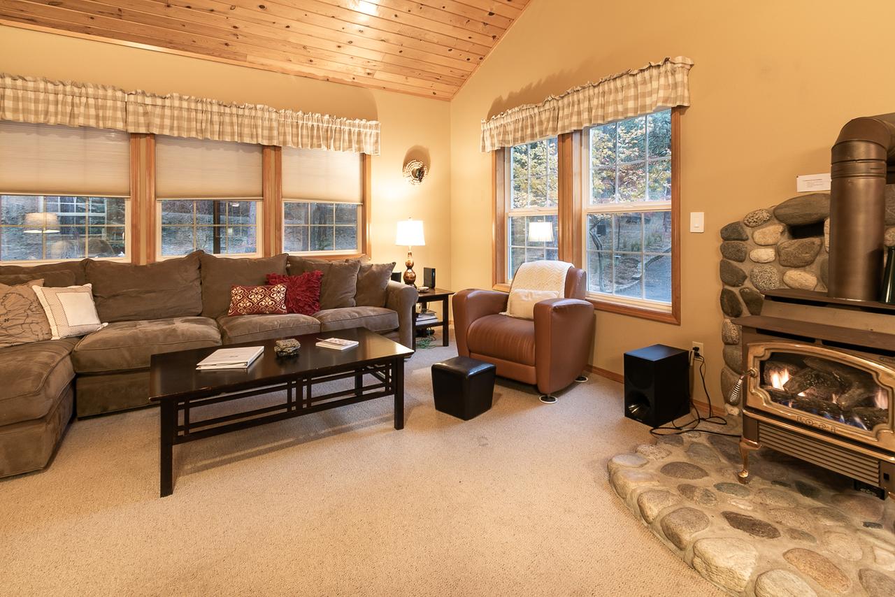 Bjork Creek Cabin - thumb 17