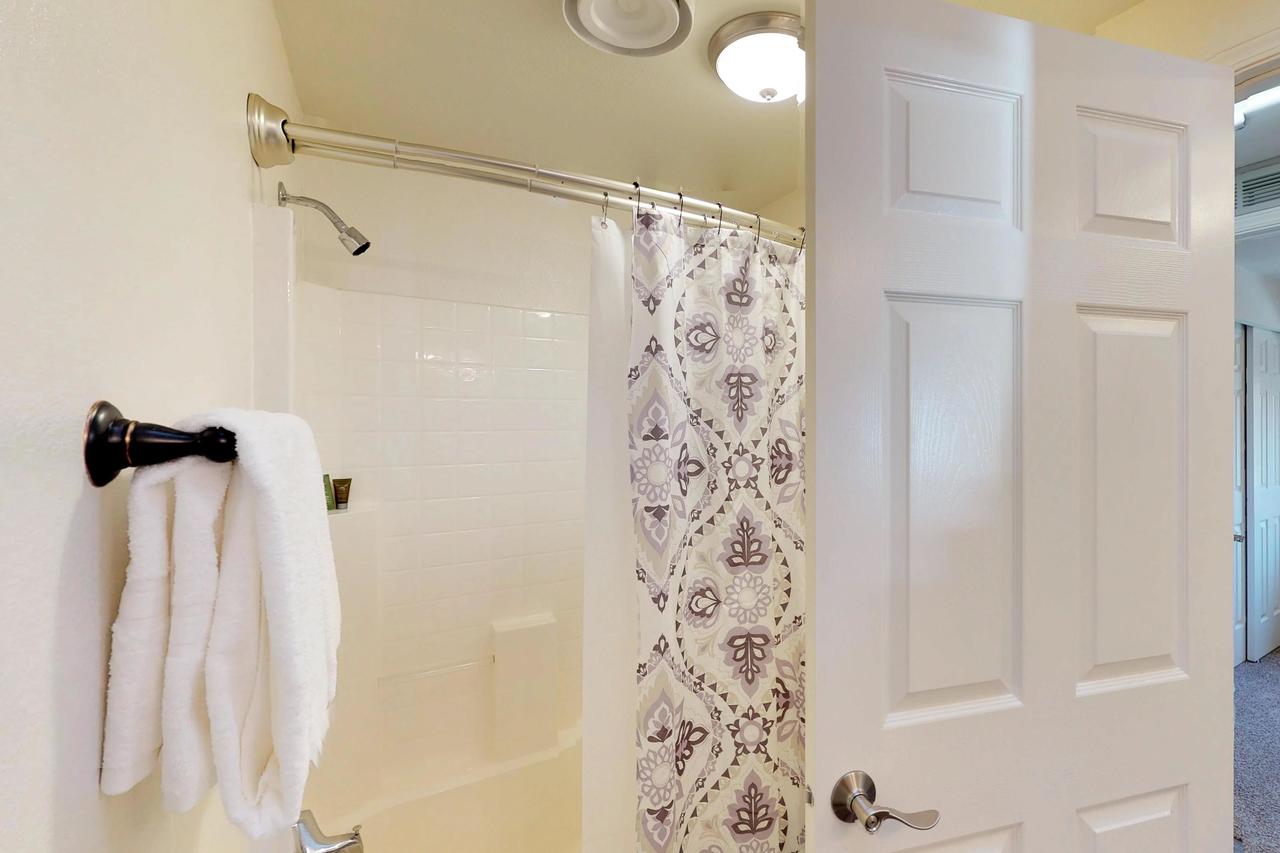 Manson Lake House - thumb 4