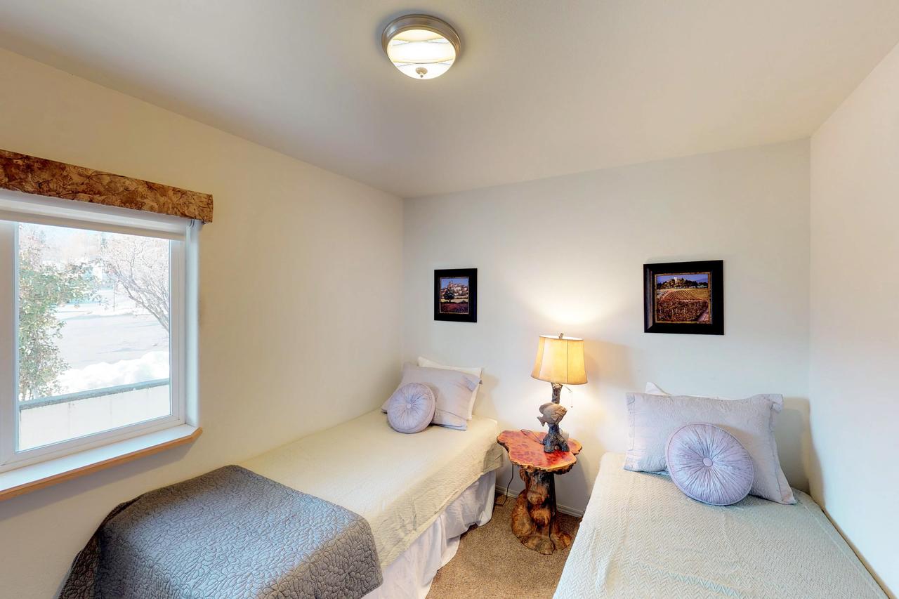 Manson Lake House - thumb 38