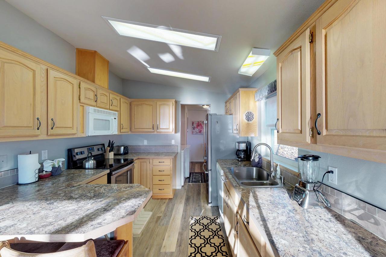 Manson Lake House - thumb 20