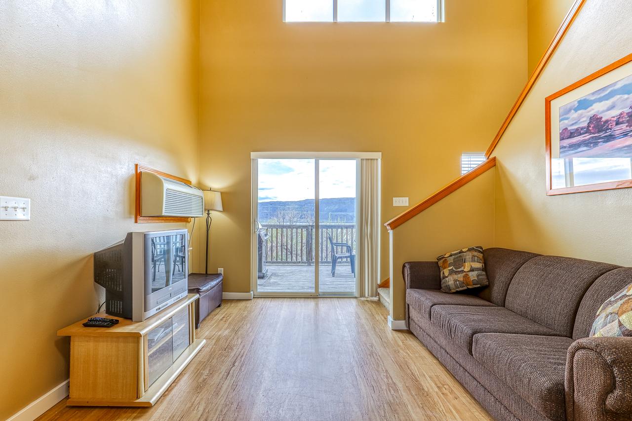 Lakeview Villa #809 - thumb 0