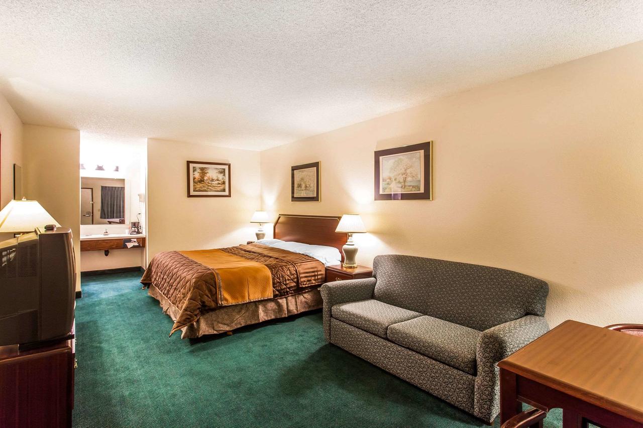 EconoLodge Everett - thumb 24