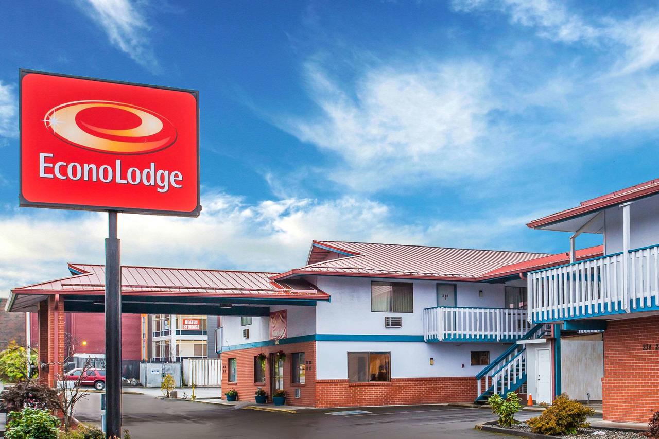 EconoLodge Everett - thumb 0