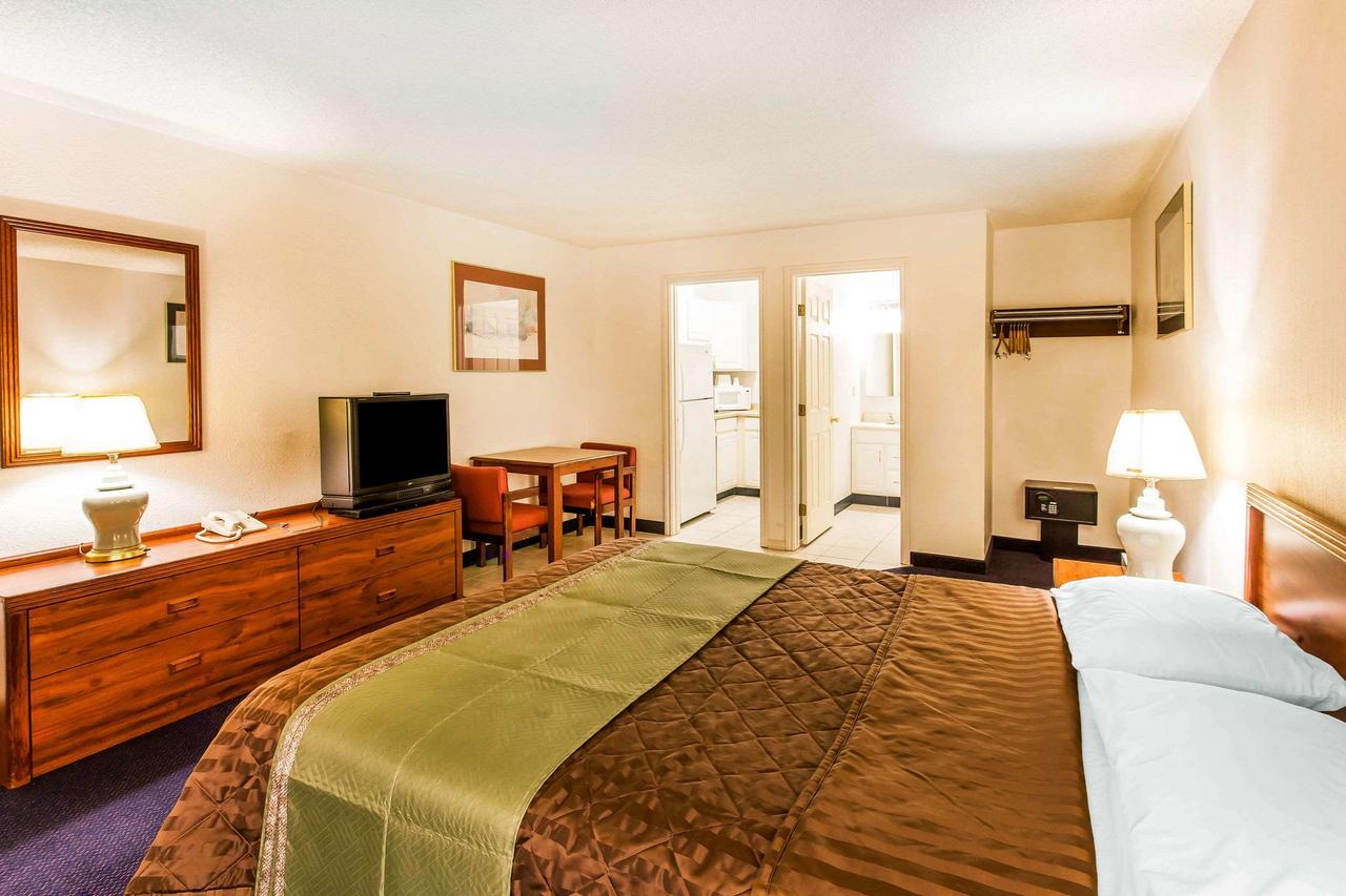 EconoLodge Everett - thumb 14