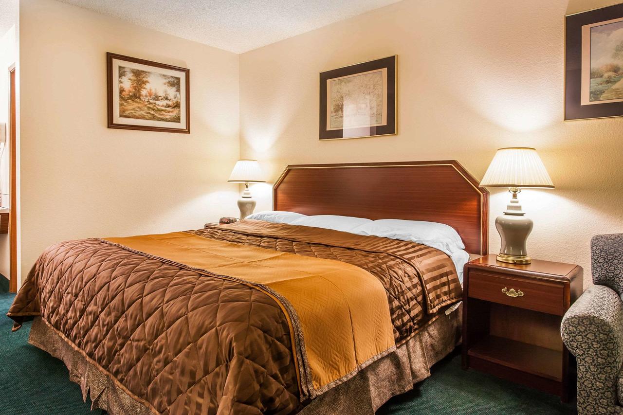 EconoLodge Everett - thumb 19