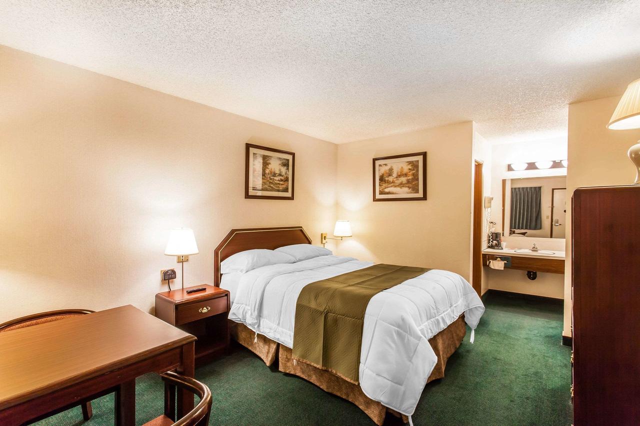 EconoLodge Everett - thumb 6