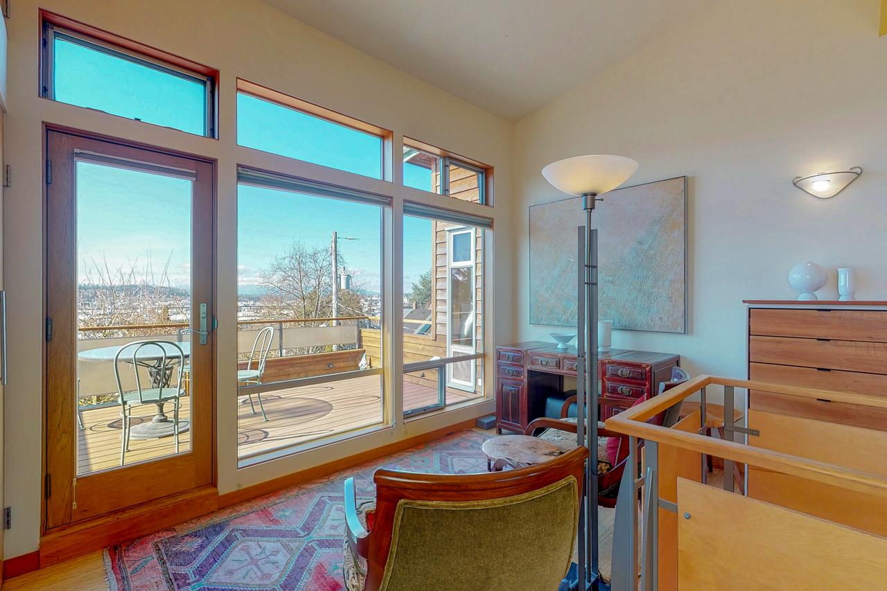 Vibrant Fremont Oasis