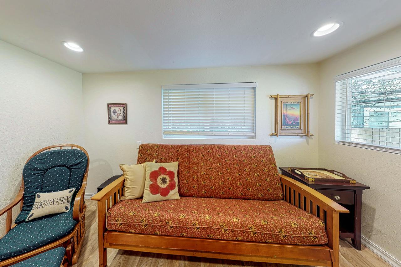 Waterwheel Cottage - 1 Bed 1 Bath Vacation Home In Union - thumb 10