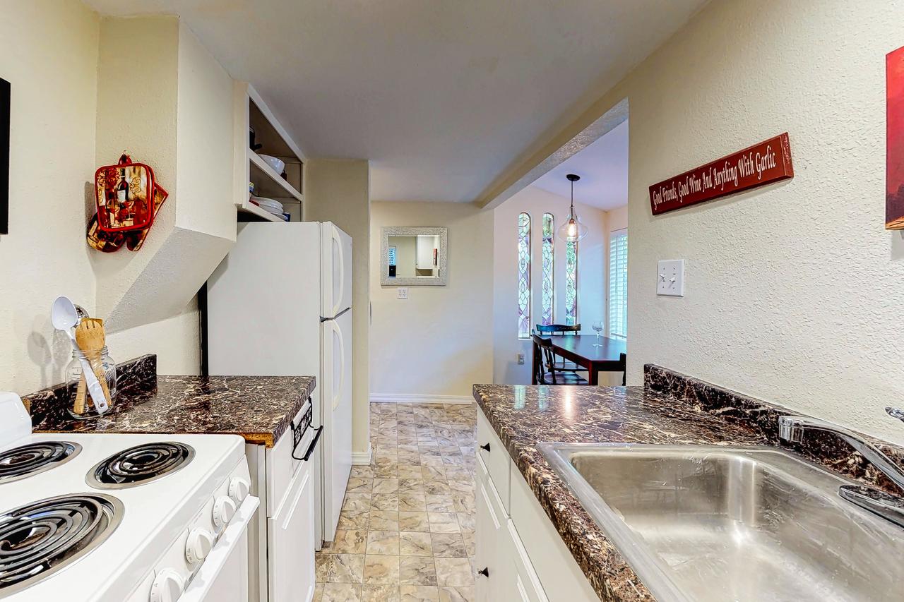 Waterwheel Cottage - 1 Bed 1 Bath Vacation Home In Union - thumb 12