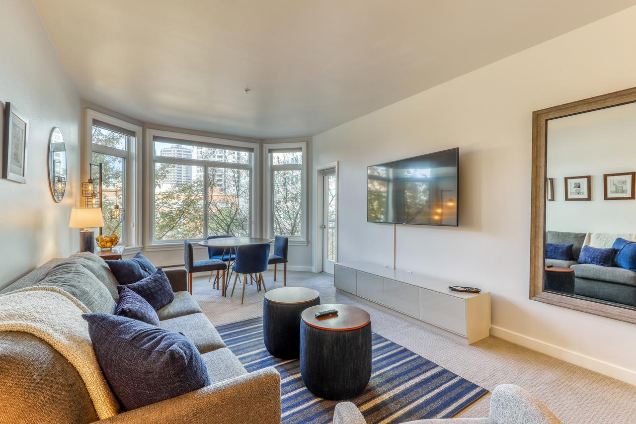 Belltown Court North - thumb 4