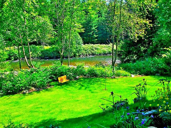 Luxurious Riverfront Log Home Estate - thumb 3