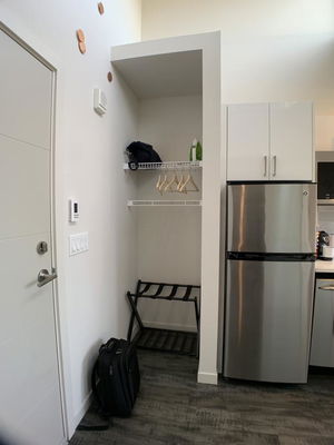 Primo Capitol Hill Studio - Amazing Rooftop Views