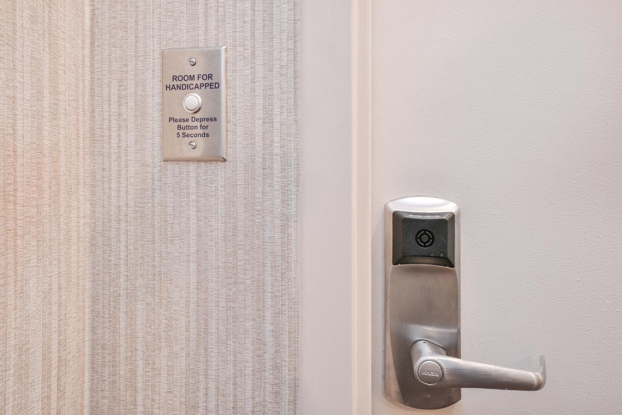 Hampton Inn Martinsburg - thumb 23