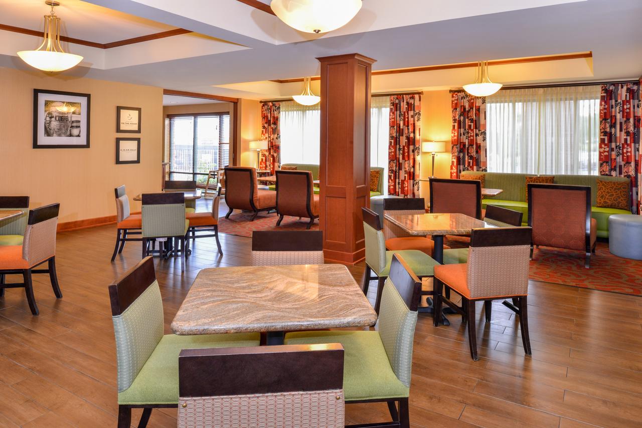 Hampton Inn Martinsburg - thumb 13