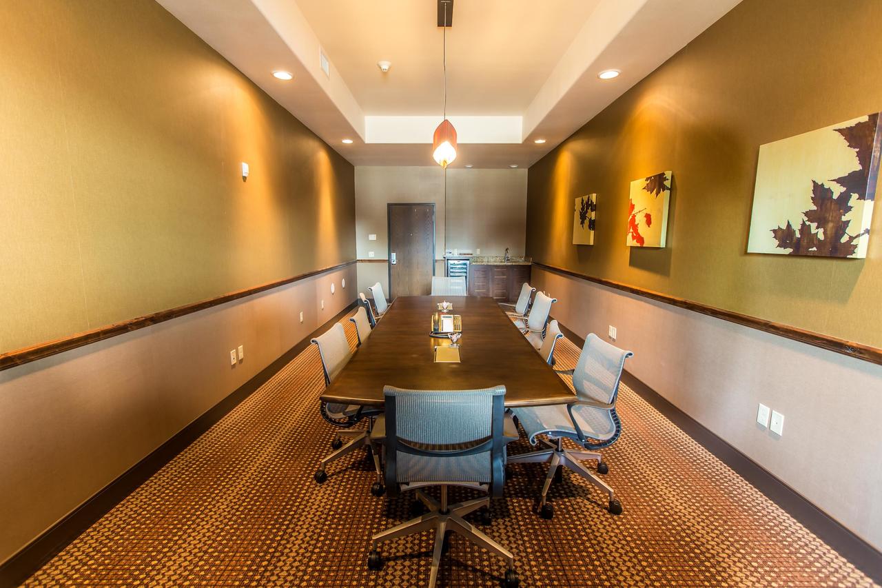 Best Western Premier Ivy Inn & Suites - thumb 37