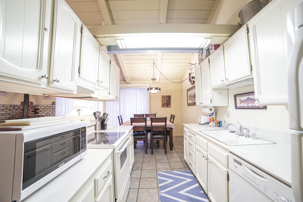 469 Cozy Mammoth Condo - thumb 3