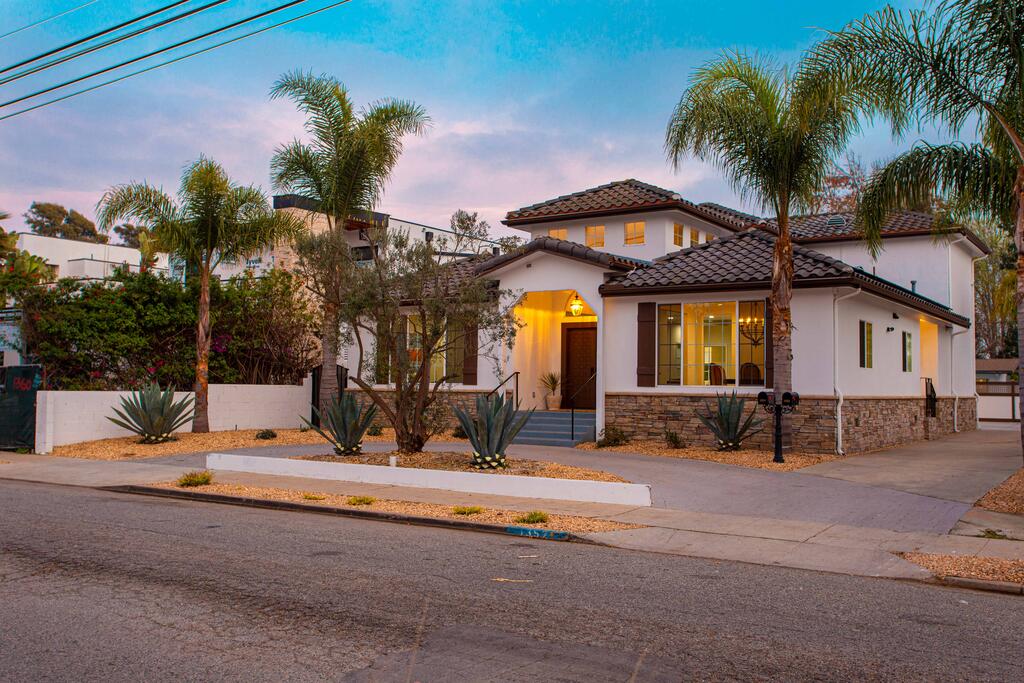 $5M Modern Venice Home W Pool And Outdoor Living - thumb 2